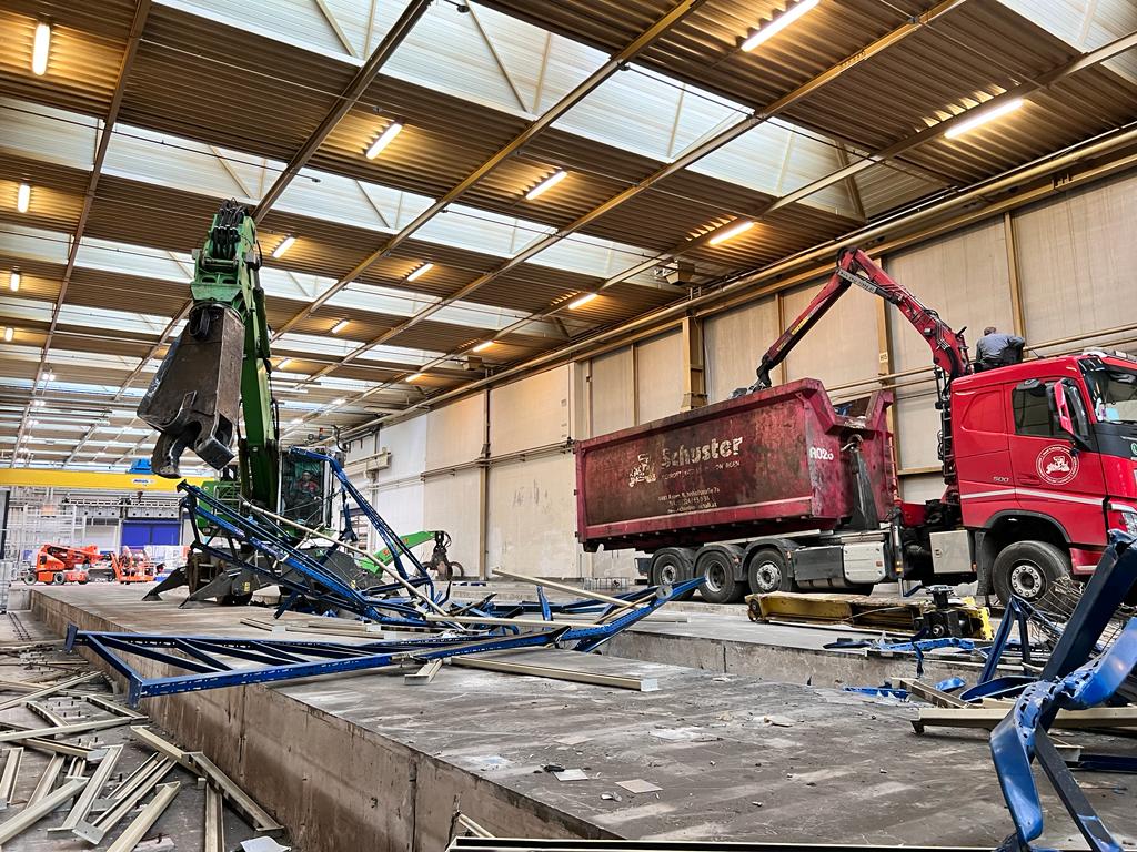 Josef Schuster GmbH aus Asten